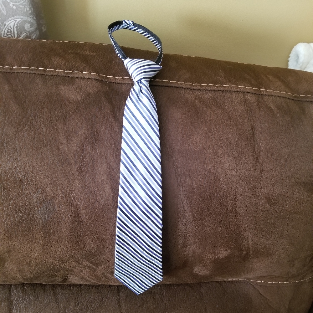 Boys zip tie